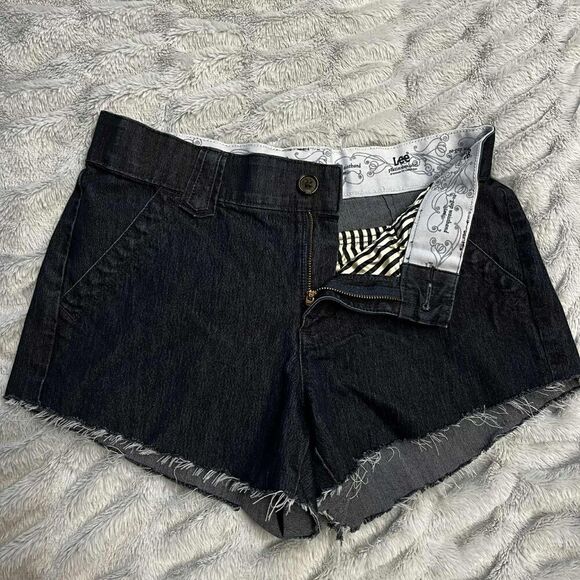 Lee Platinum Shorts Womens 10P Cut Off Blue Distressed Stretch 3" Rise Dark Wash - Picture 1 of 9